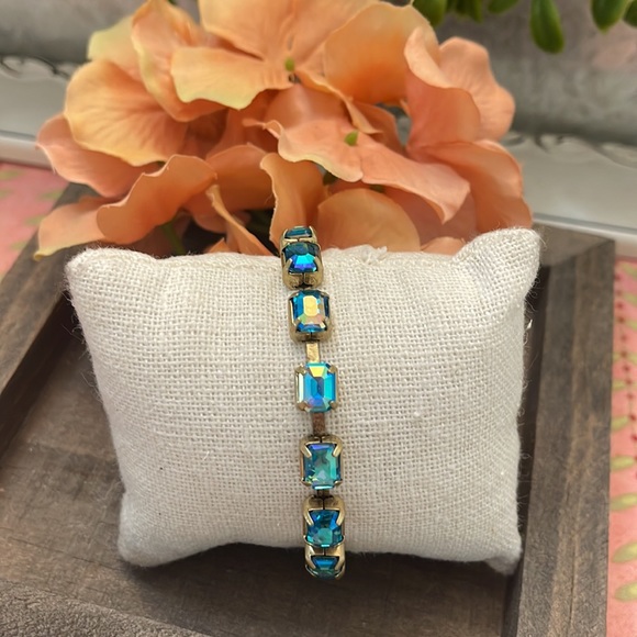 JBloom Iridescent Teal Rhinestone Bracelet - Picture 3 of 3